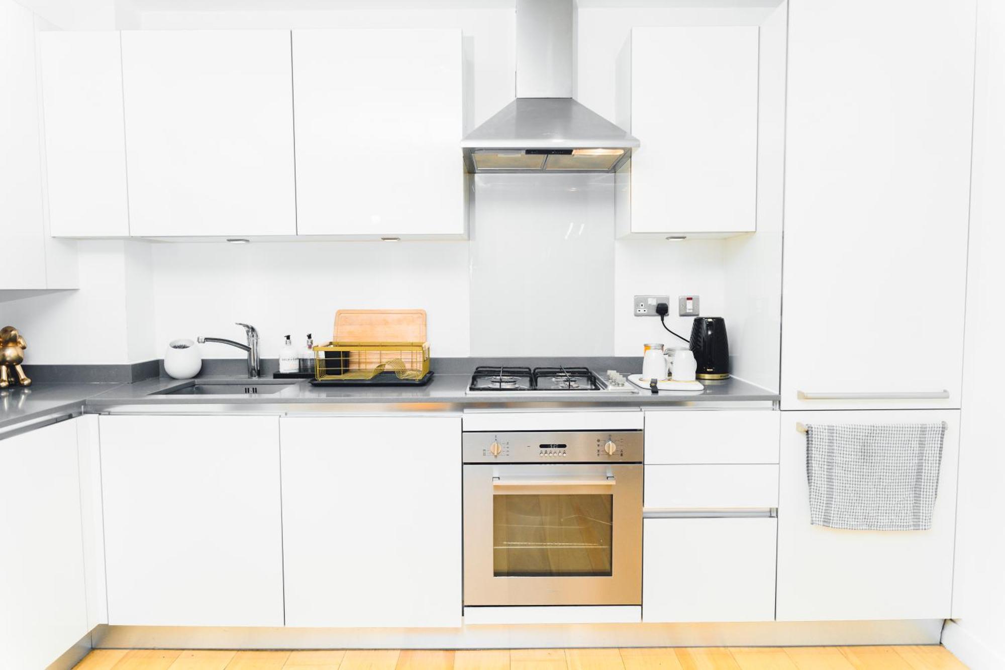 Unique Sky View -2 Bed Apartment *