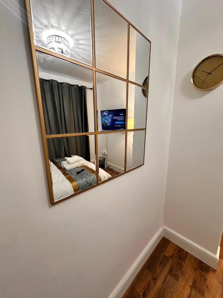 Luxury In Prime Location *