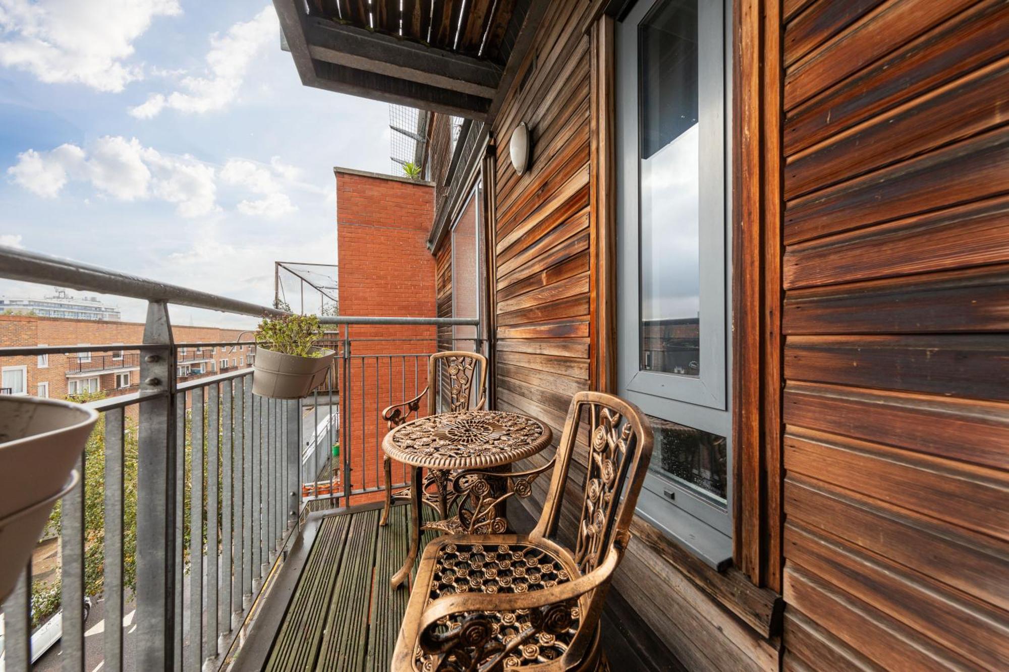 2bed2bath Spacious Modern Near Csm Apartment London