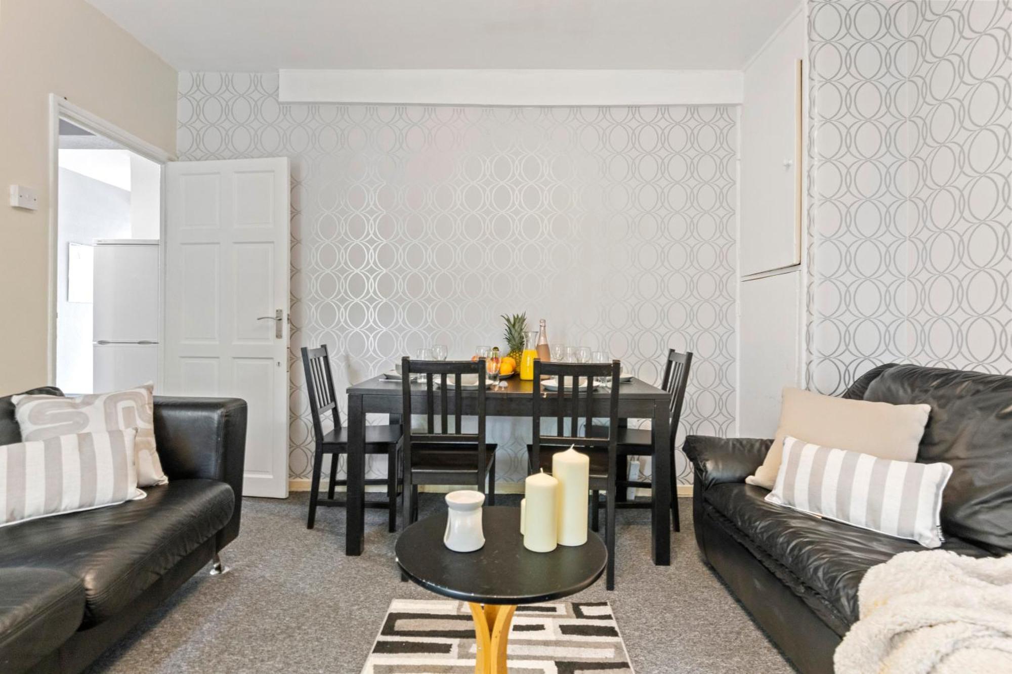 3 Bedroom Flat Near Finsbury Park, Manor House Station * London