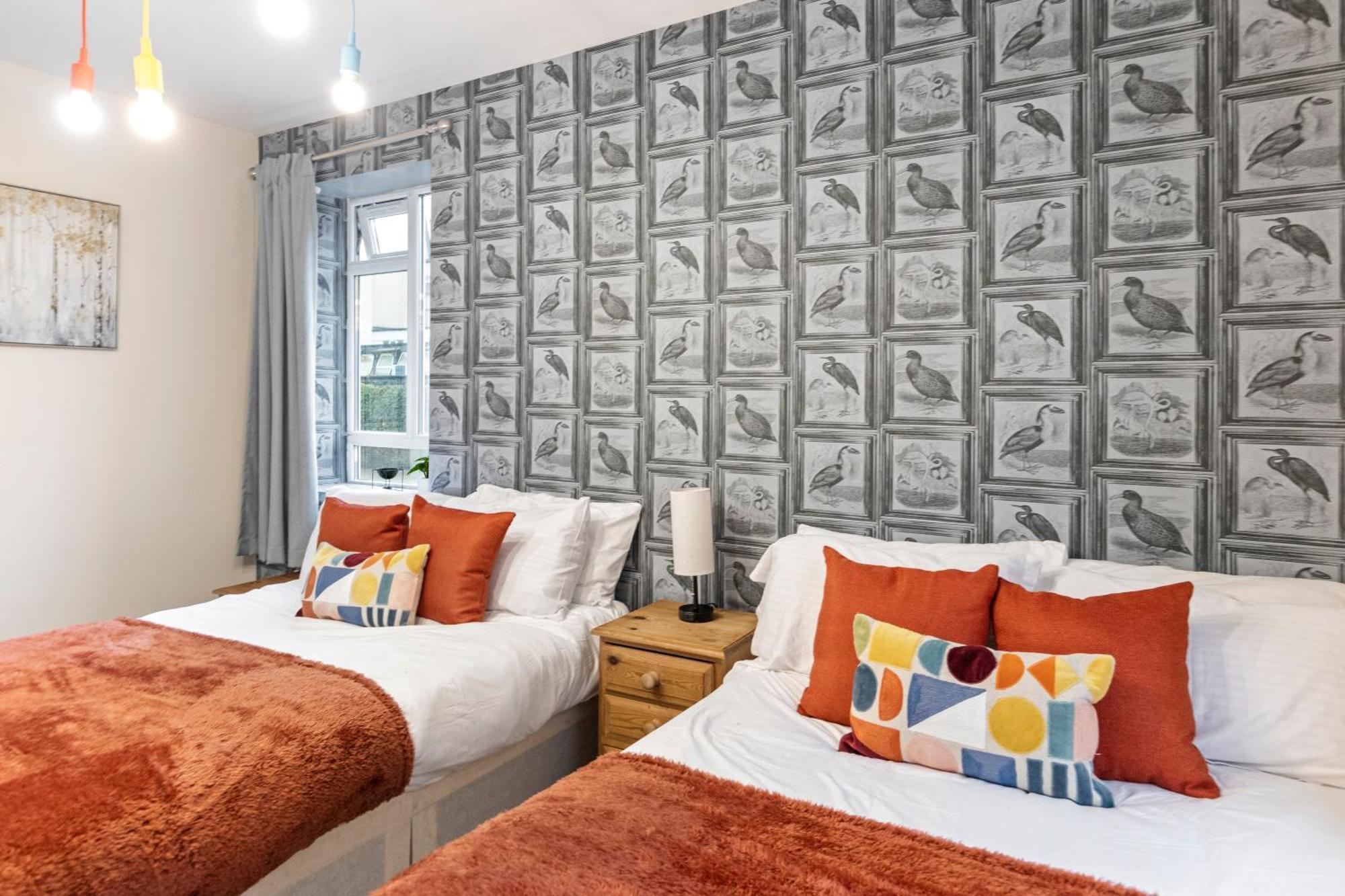 3 Bedroom Flat Near Finsbury Park, Manor House Station London