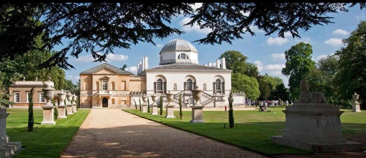 Elegant 2 Bedroom Flat In Chiswick Near Tube Stations Apartamento
