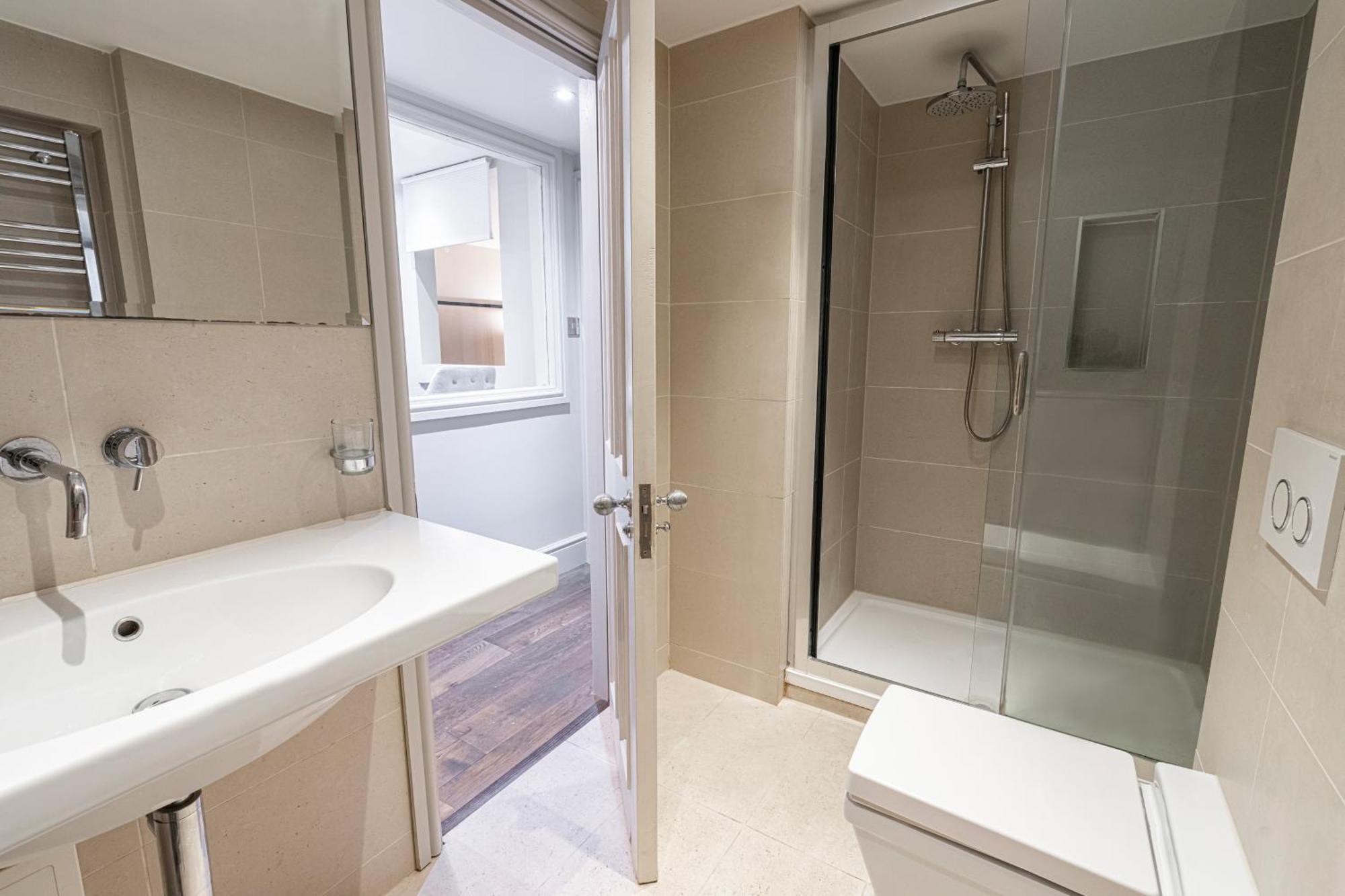 Apartment Shopping Stop Mayfair Selfridges