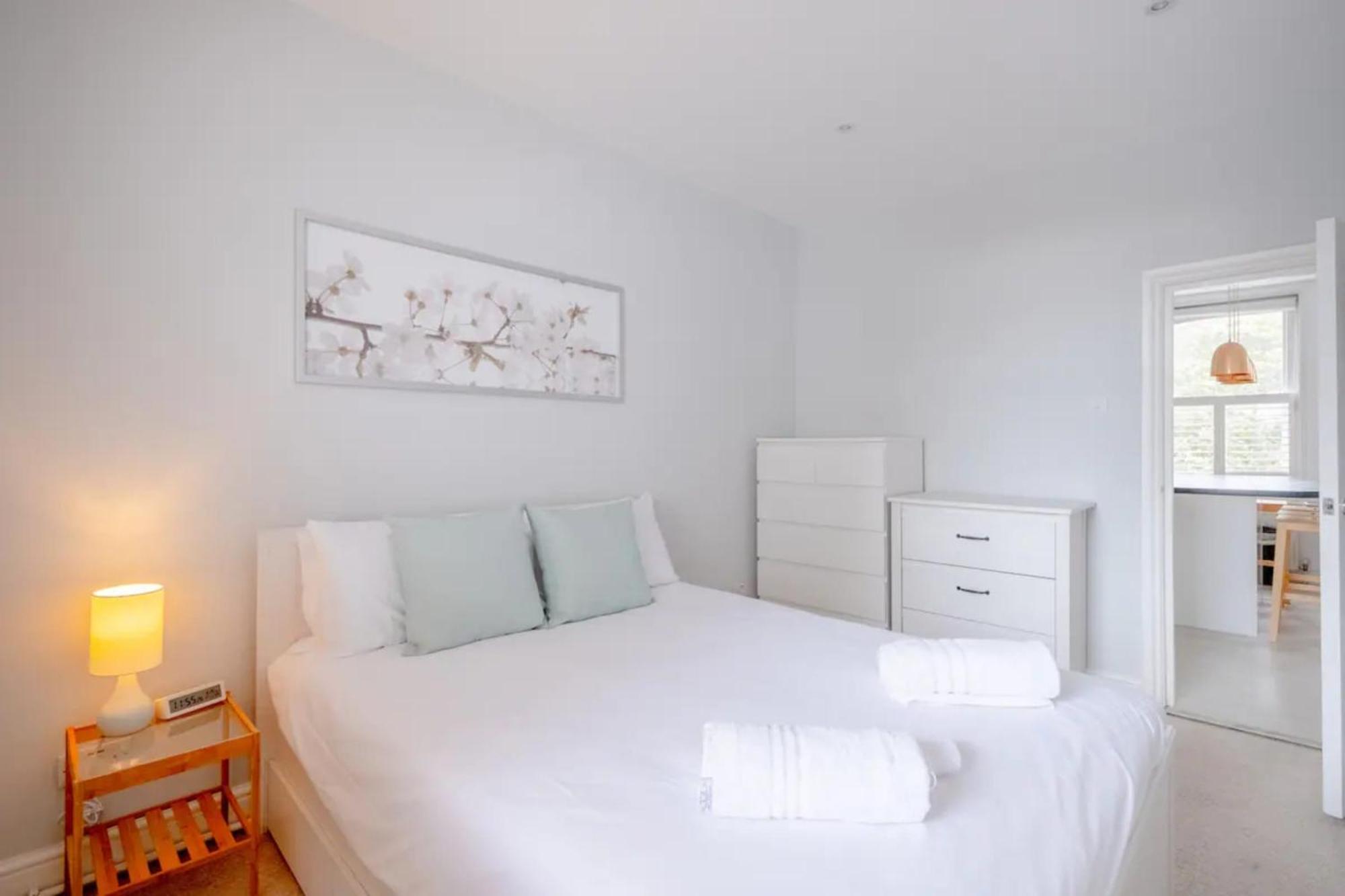 Apartamento Airy 2 Bedroom Next To Clapham Common Londres