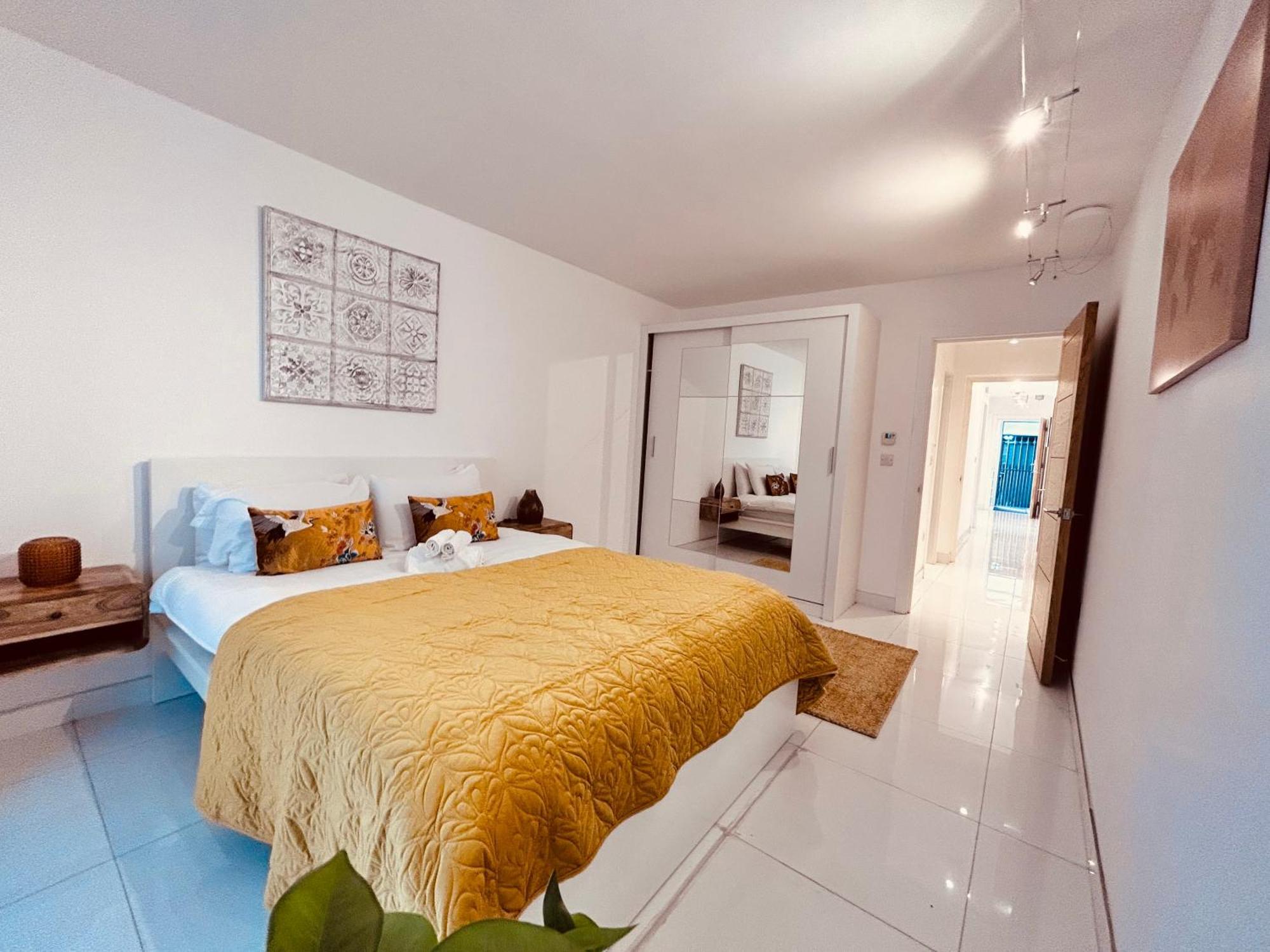 Stunning Spacious B.apt. Slps.4 * Londres