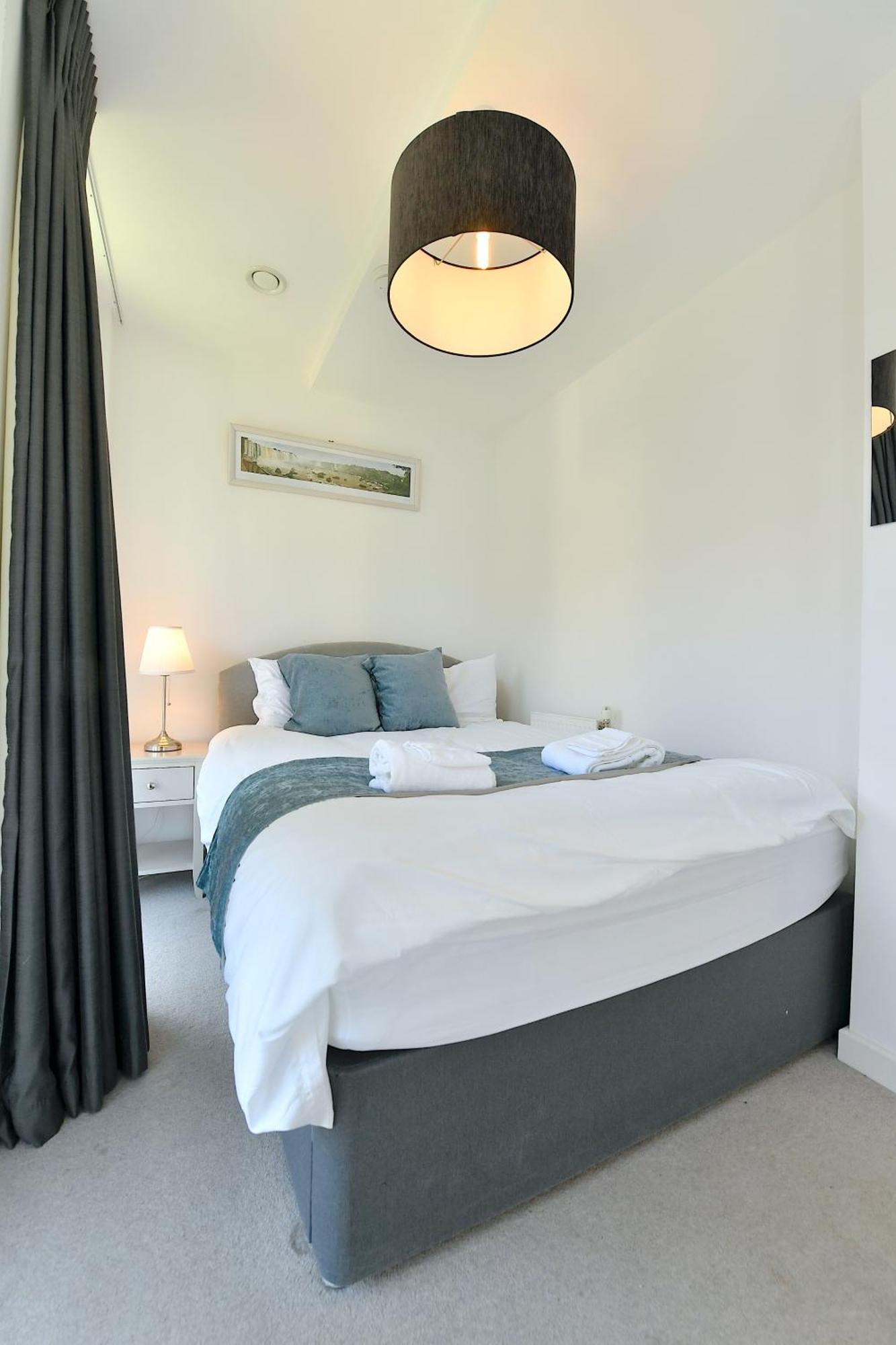 Apartamento Bright Amelia - 2 Bed 1 Bath With Wifi And Netflix In The Heart Of Londres