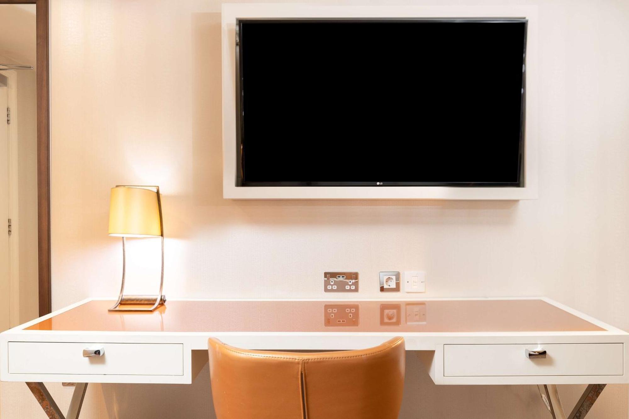 Hilton Hyde Park 4* Londen