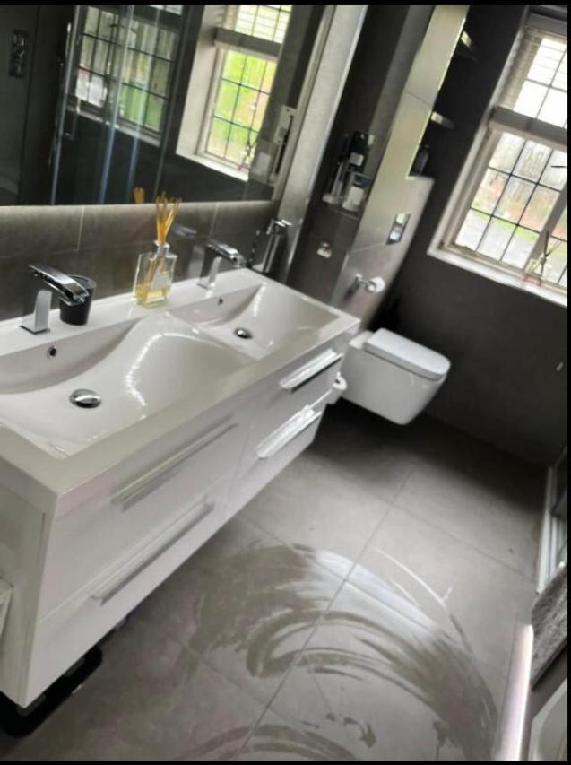 Homestay Wandworth, South Deluxe King 2 *
