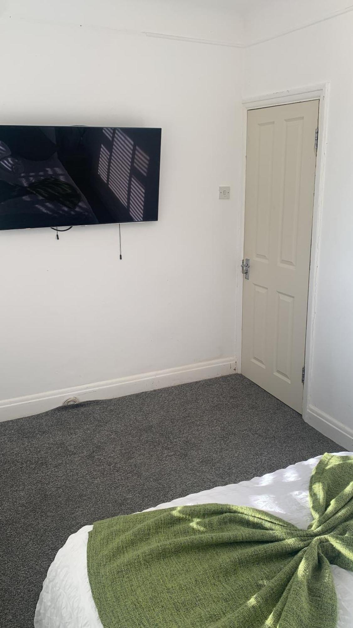 Wandworth, South Deluxe King 2 Homestay London