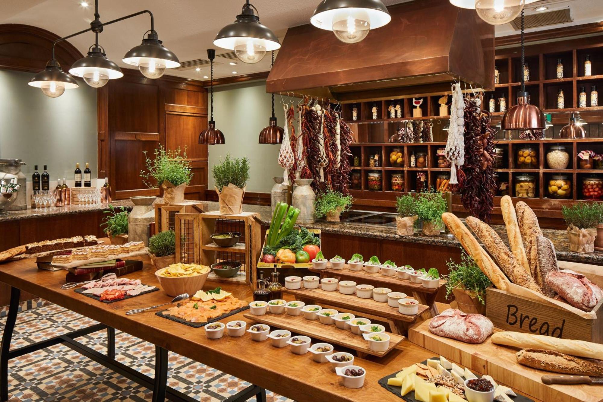 Marriott Marble Arch Hotel 4*
