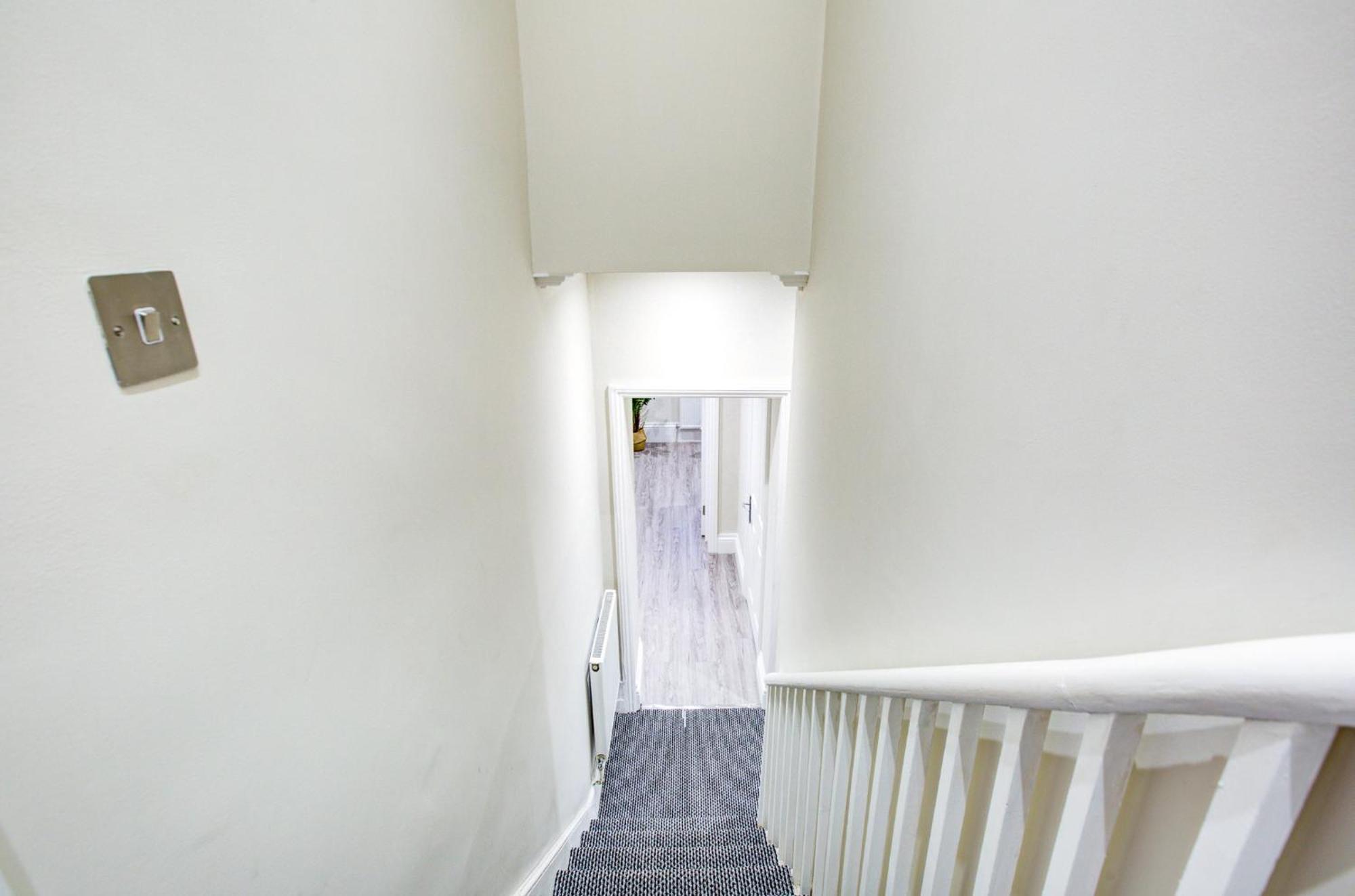 Hybrid Resi - London, Battersea Near Power Station