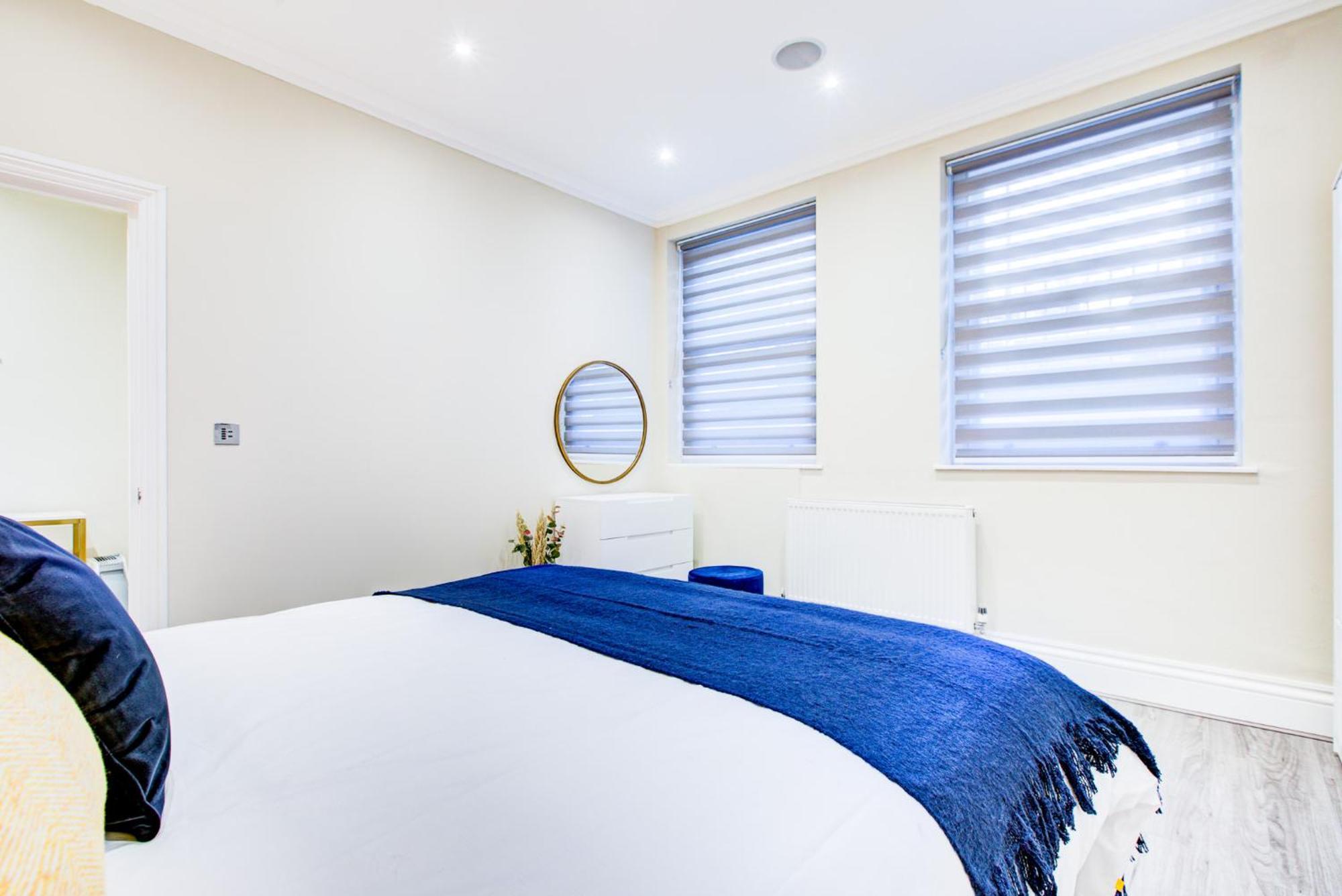 Hybrid Resi - London, Battersea Near Power Station *