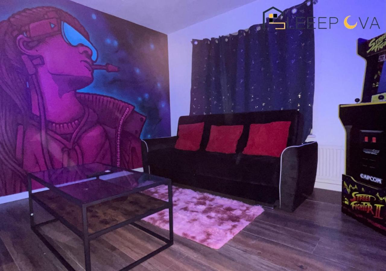 Luxury Haven: Spacious 2-bedroom Serviced Flat For Families & Business