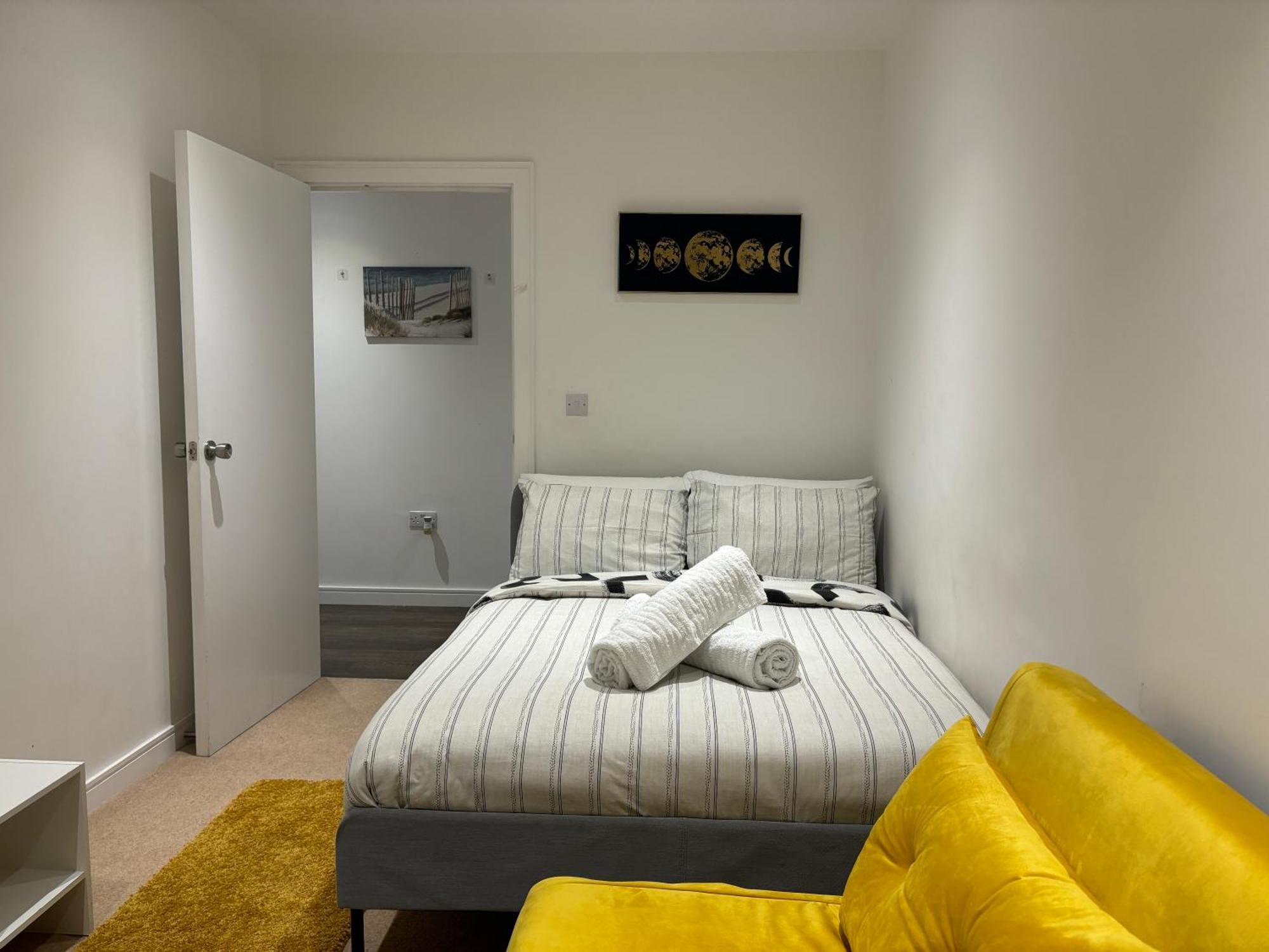 Double With Shares Bathroom Londres