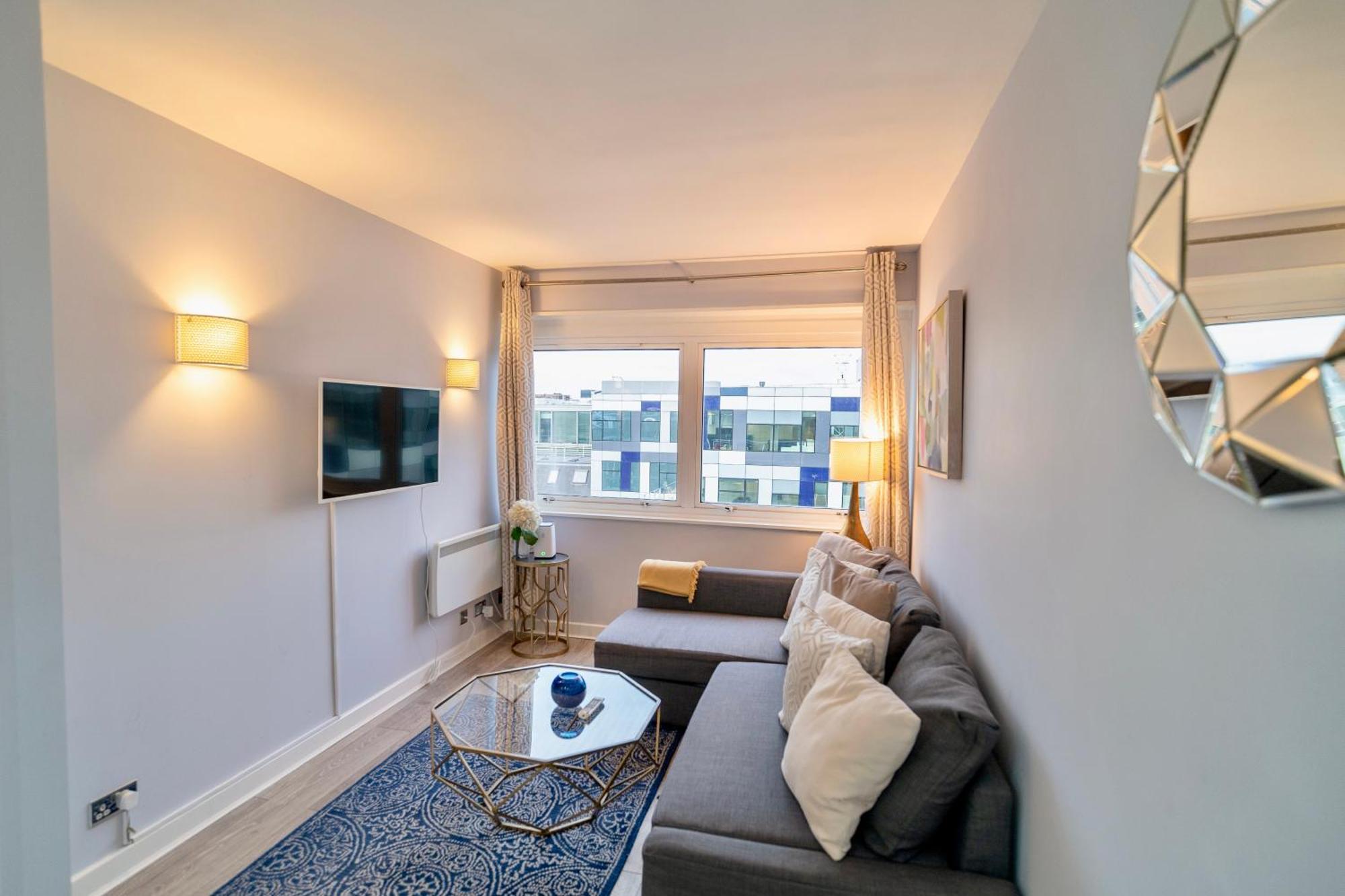 Modern Flat - Fantastic Location 10 Min Walking To Oxford Street!