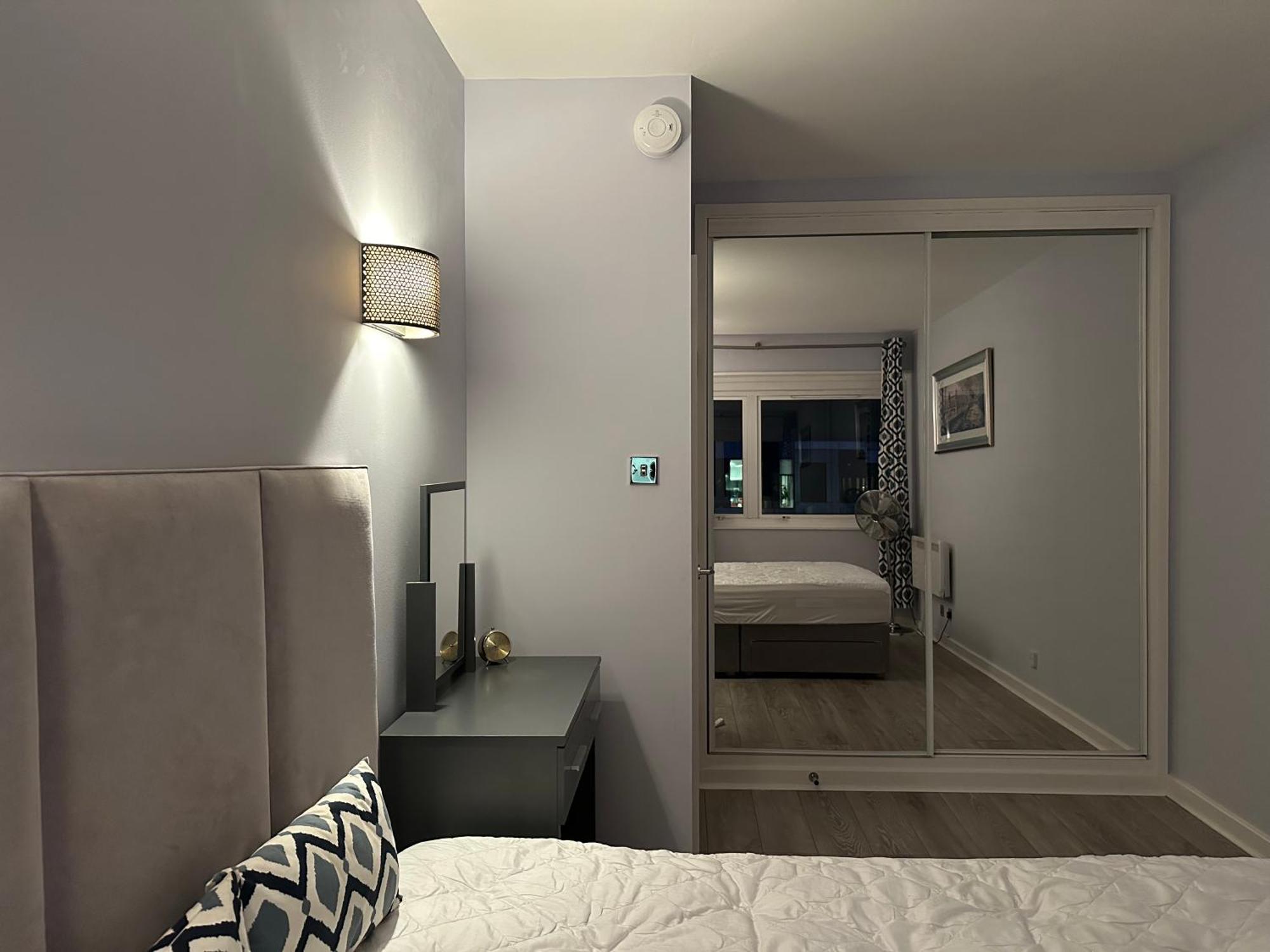 Modern Flat - Fantastic Location 10 Min Walking To Oxford Street! *