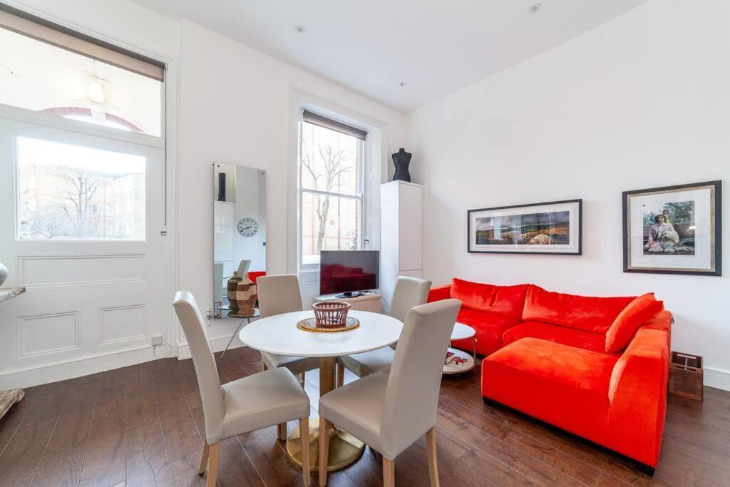 Modern & Trendy 1-bed In Earl's Court! *