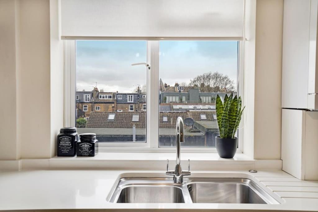 The Camden Bright & Beautiful 2-bed Retreat Apartamento