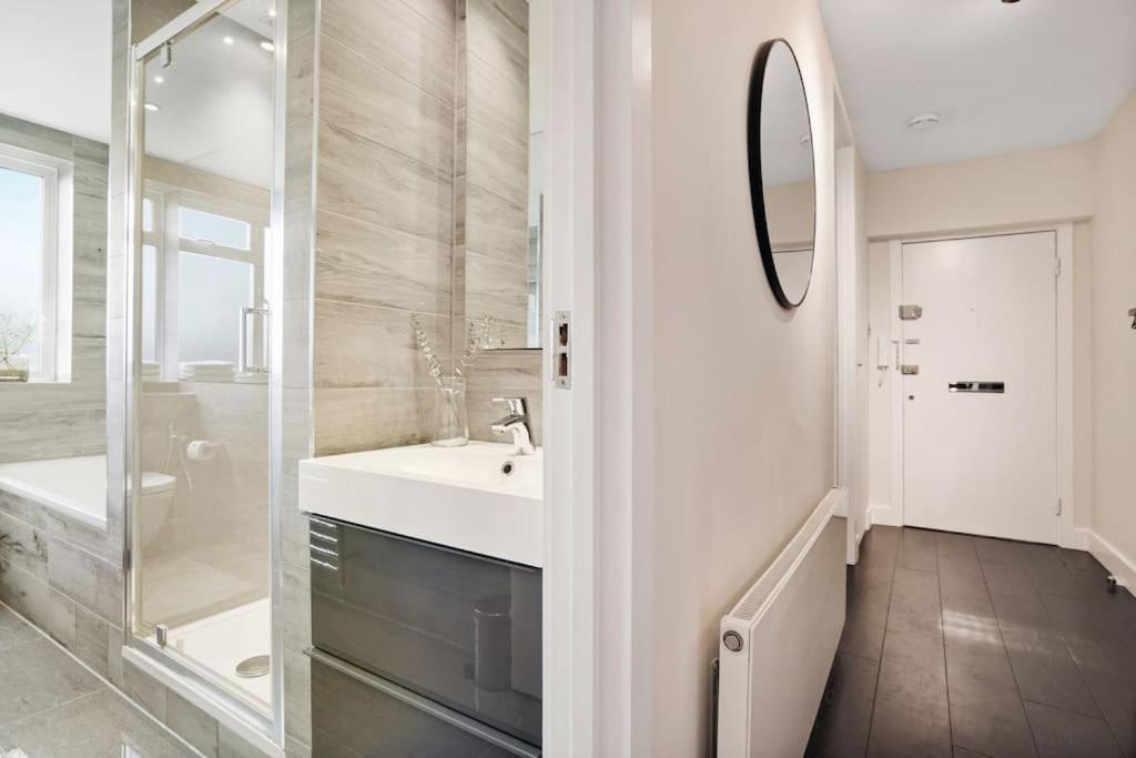 The Camden Bright & Beautiful 2-bed Retreat Apartamento *