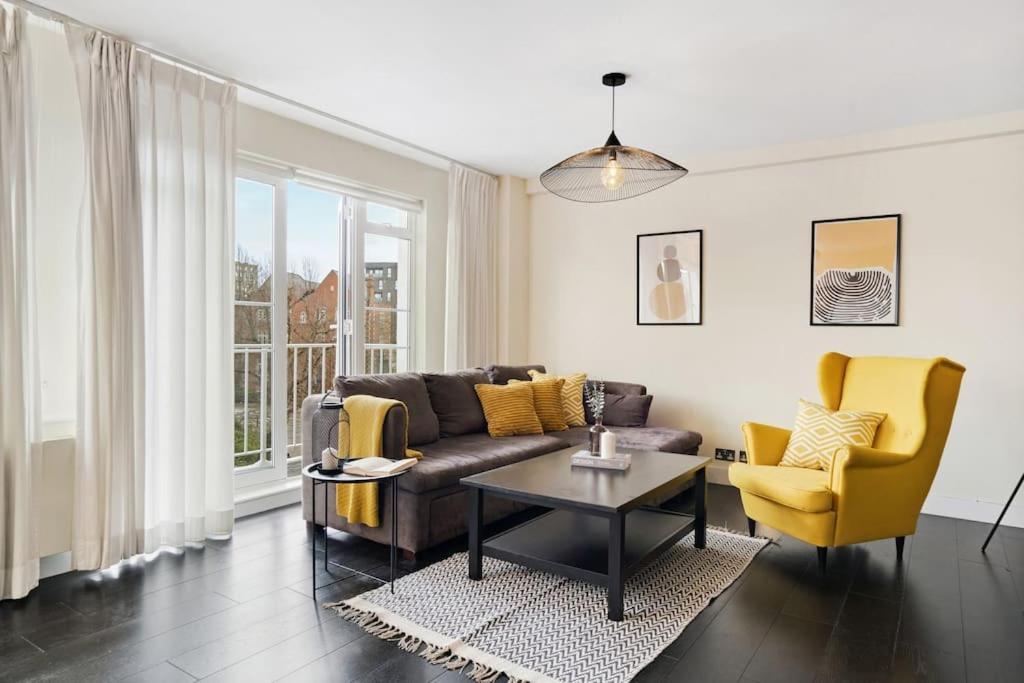 The Camden Bright & Beautiful 2-bed Retreat Apartamento