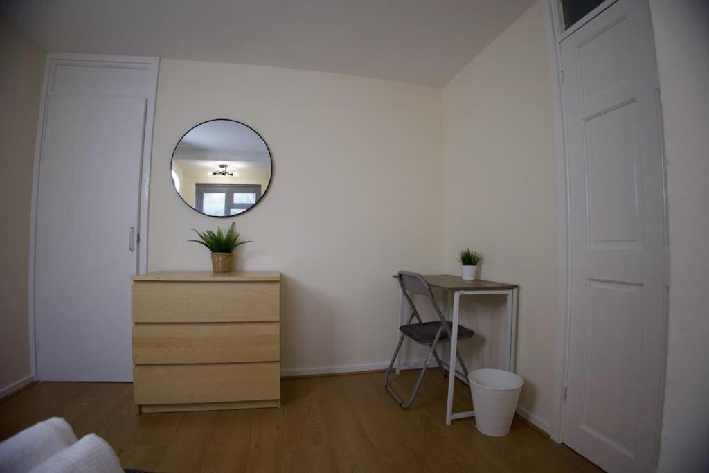Appartement 2 Bed Flat With Easy Access To Excel, Central London, City Airport, O2 Londres