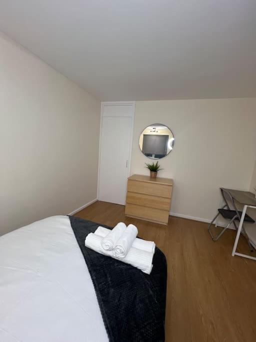 2 Bed Flat With Easy Access To Excel, Central London, City Airport, O2 Appartement