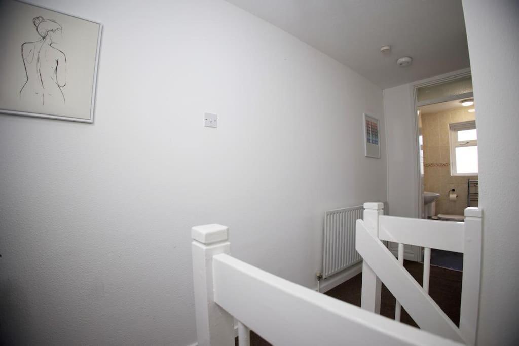 2 Bed Flat With Easy Access To Excel, Central London, City Airport, O2 * Londres