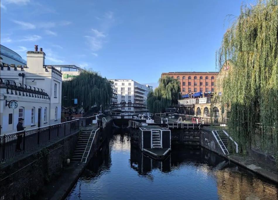 Flat In The Heart Of Camden Town London
