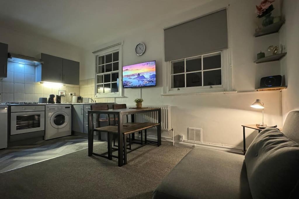 Flat In The Heart Of Camden Town London