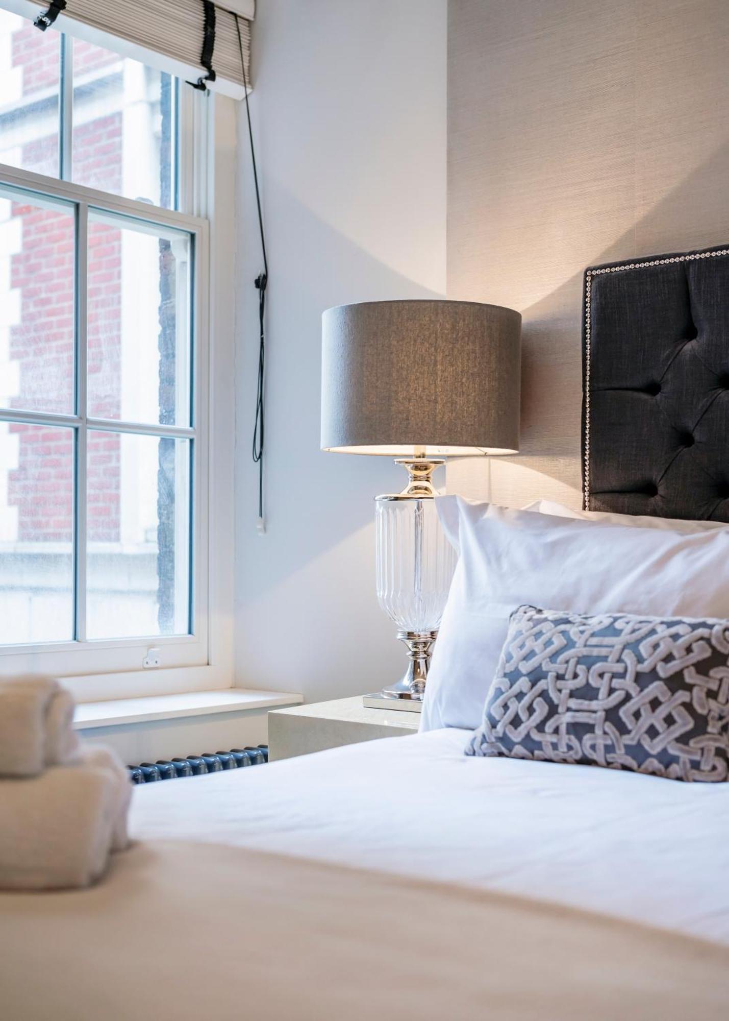 Apartment Aircon 2 Bedr, 3 Beds, 2 Bath Covent Garden, Subway *