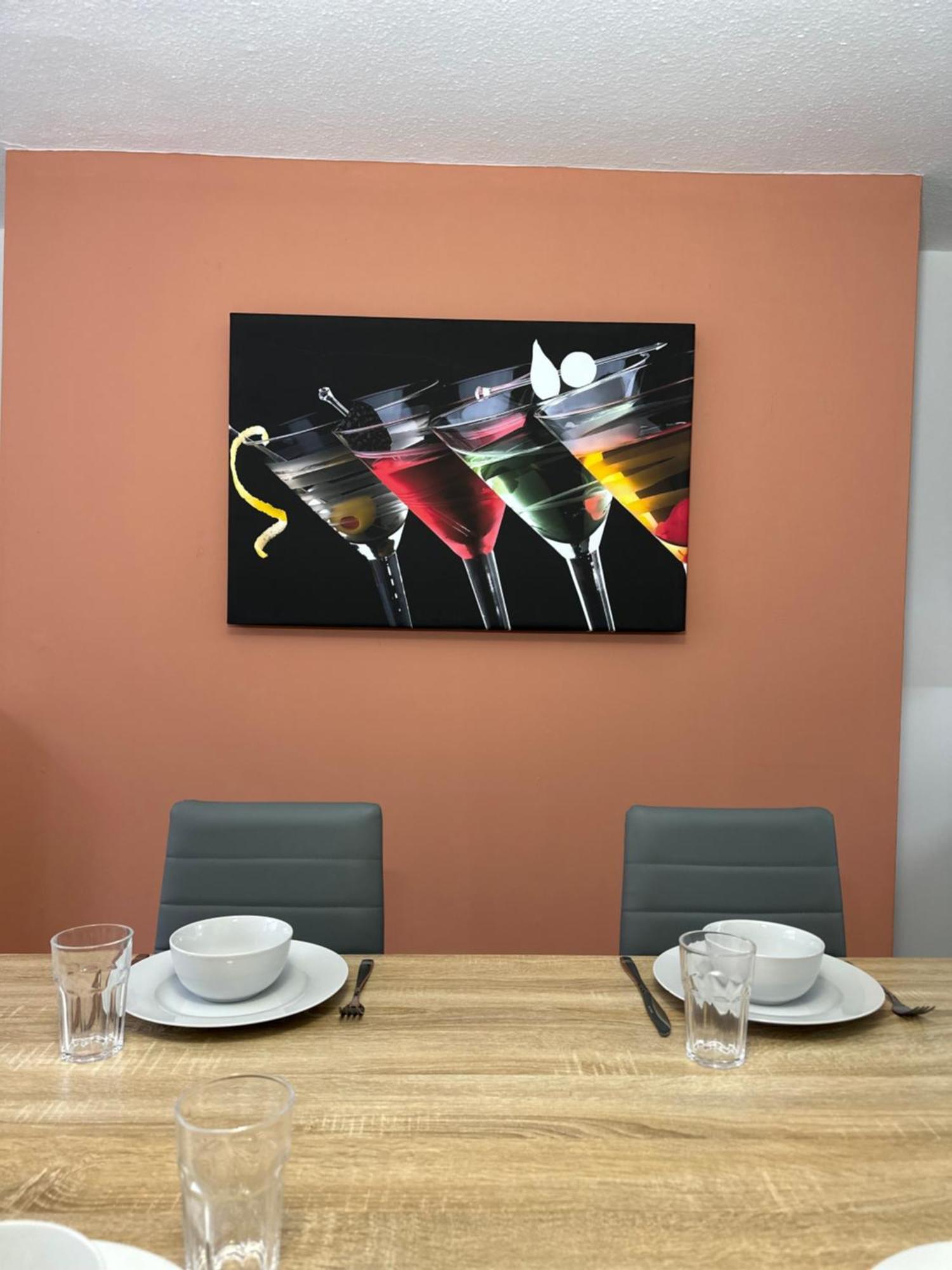 Newly Decorated 5-bed Hackney Townhouse Сasa de vacaciones Londres