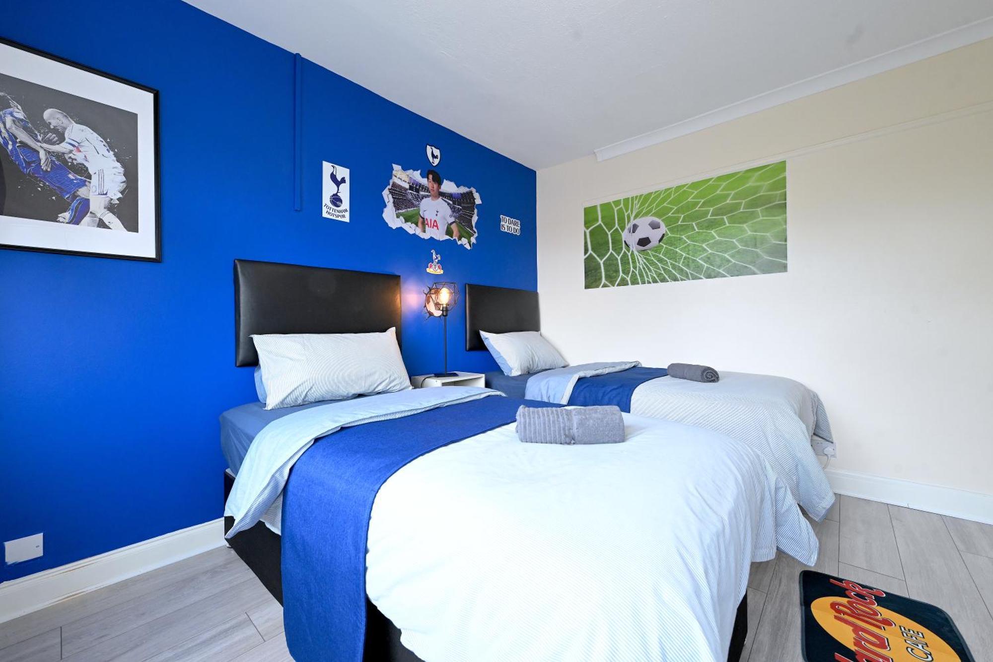 Spacious 5 Bedroom House Next To Tottenham Stadium Londres
