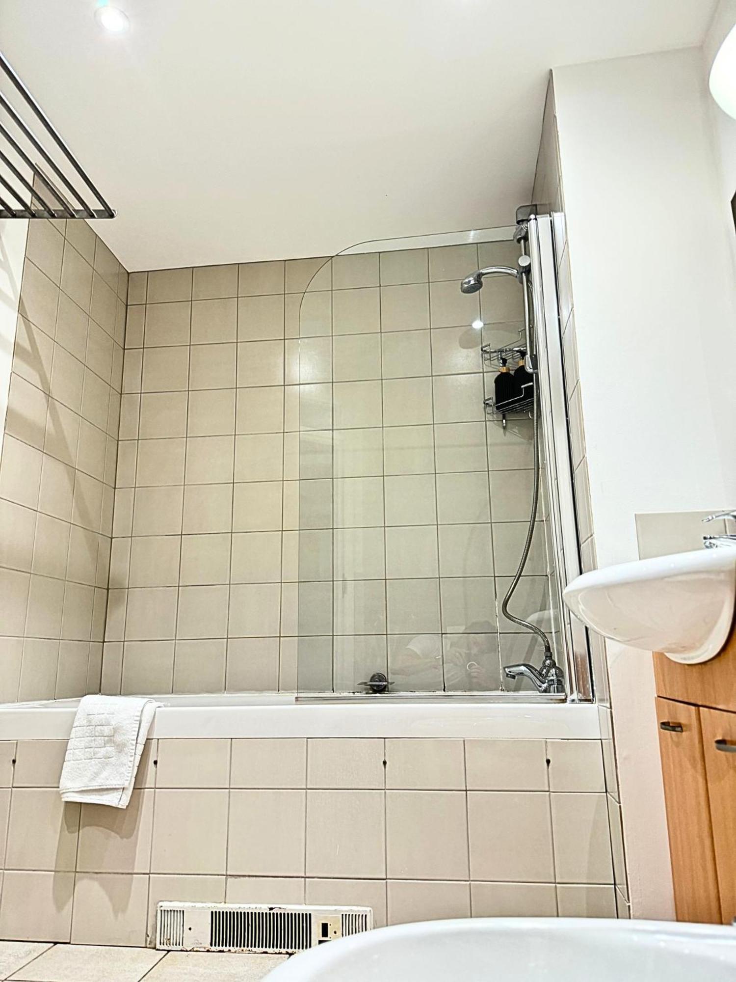 Hébergement de vacances The Heart Of Kensington Mews - 3 Bedrooms House-private Entrance-hyde Park Walk Away-green Park 9 Minutes Underground- The Of With Glamour Of Kensington Londres