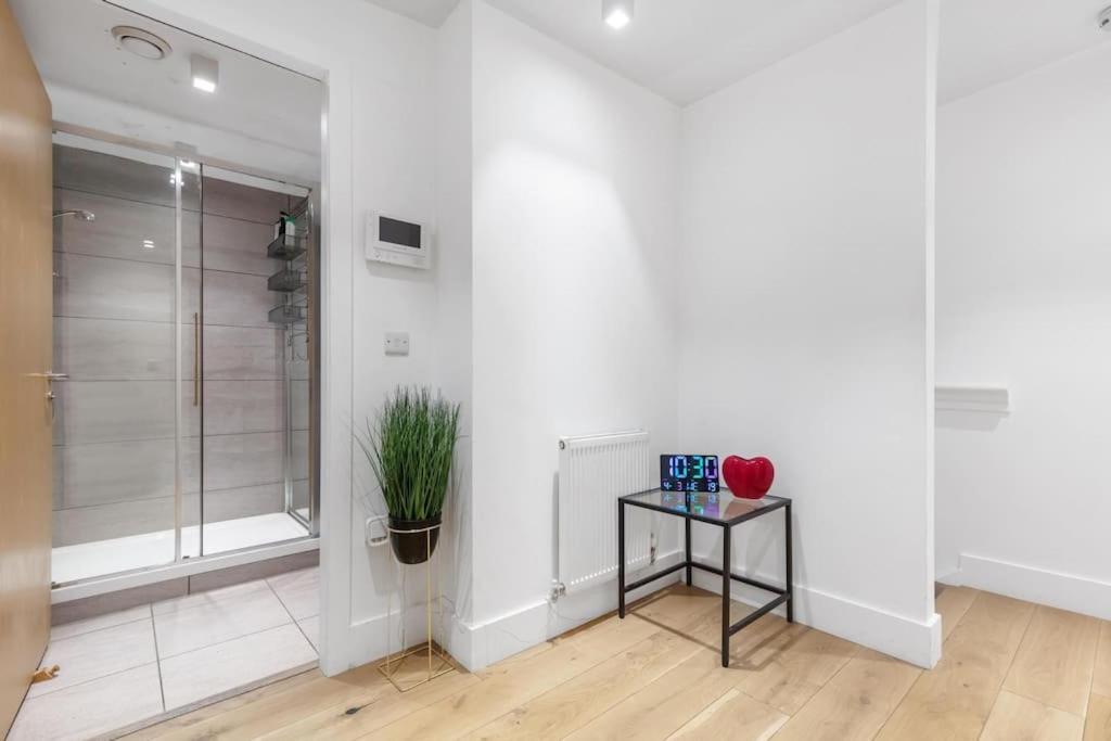 Bank/monument Apartamento *