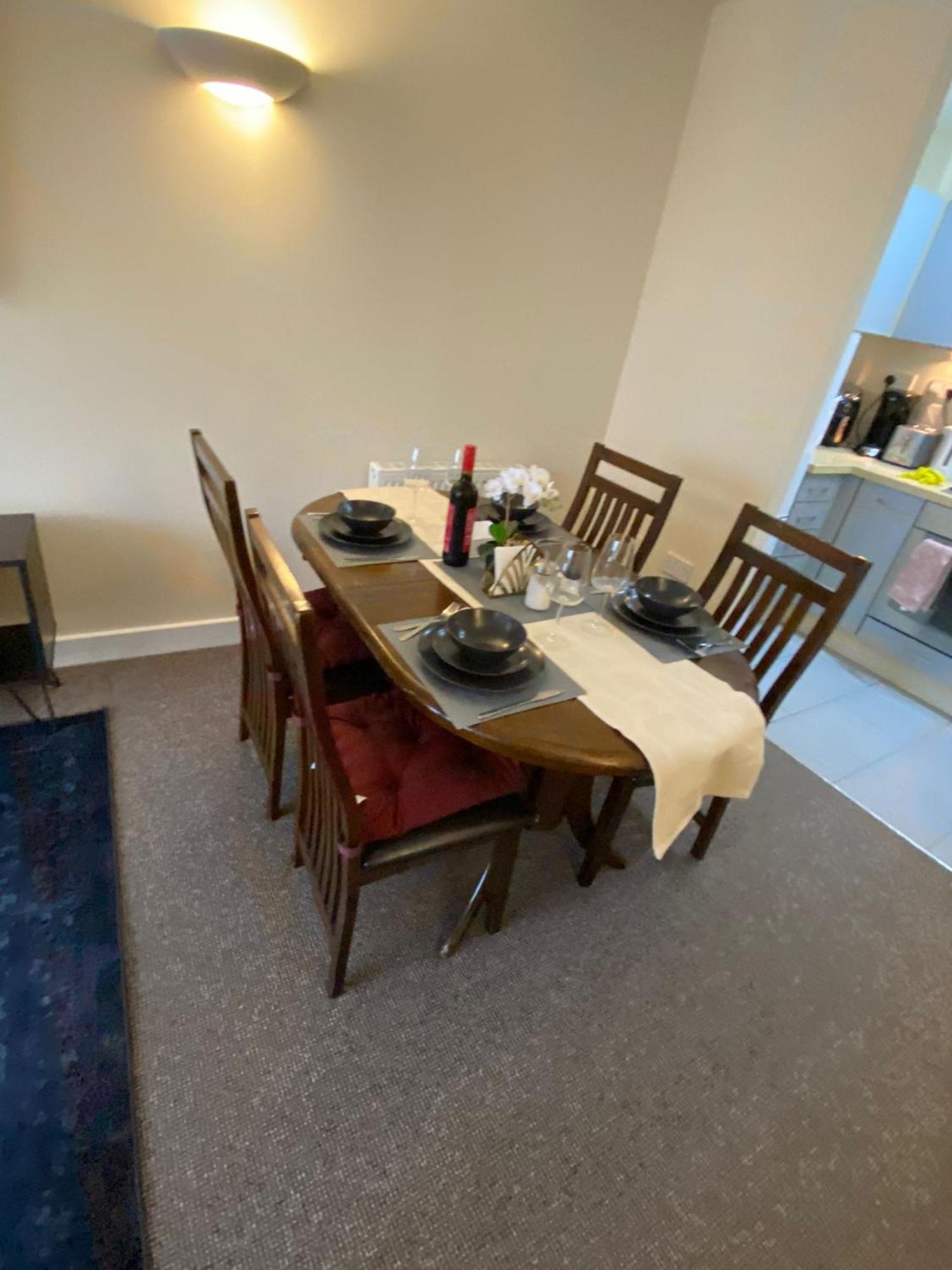 Stunning 2-bed In Appartement *