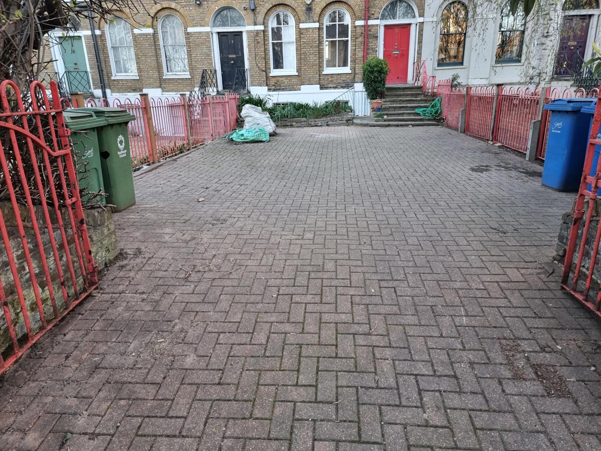 Entire Ground Floor Flat, Free Off-street Parking And Large Garden Apartamento Londres
