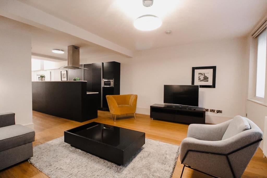 Appartement Chic Urban Oasis