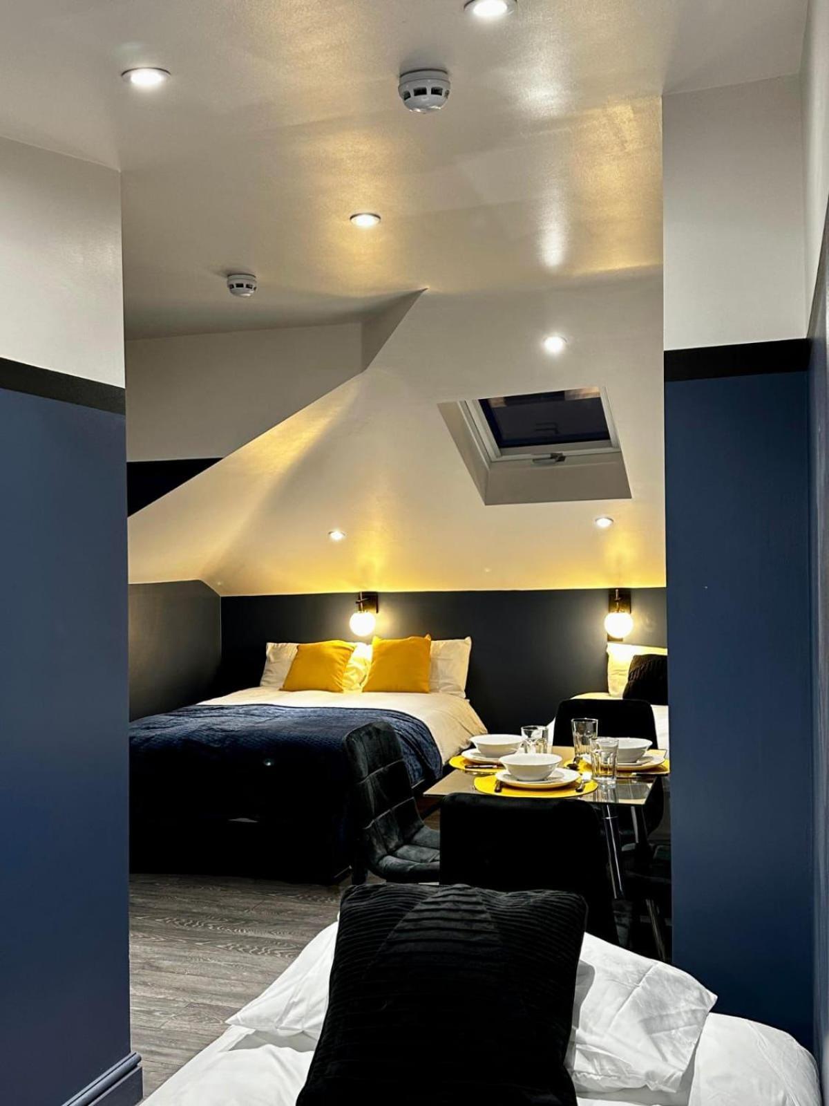 39 Blue House Luxury Ensuite Ideal For Tourists Pensión
