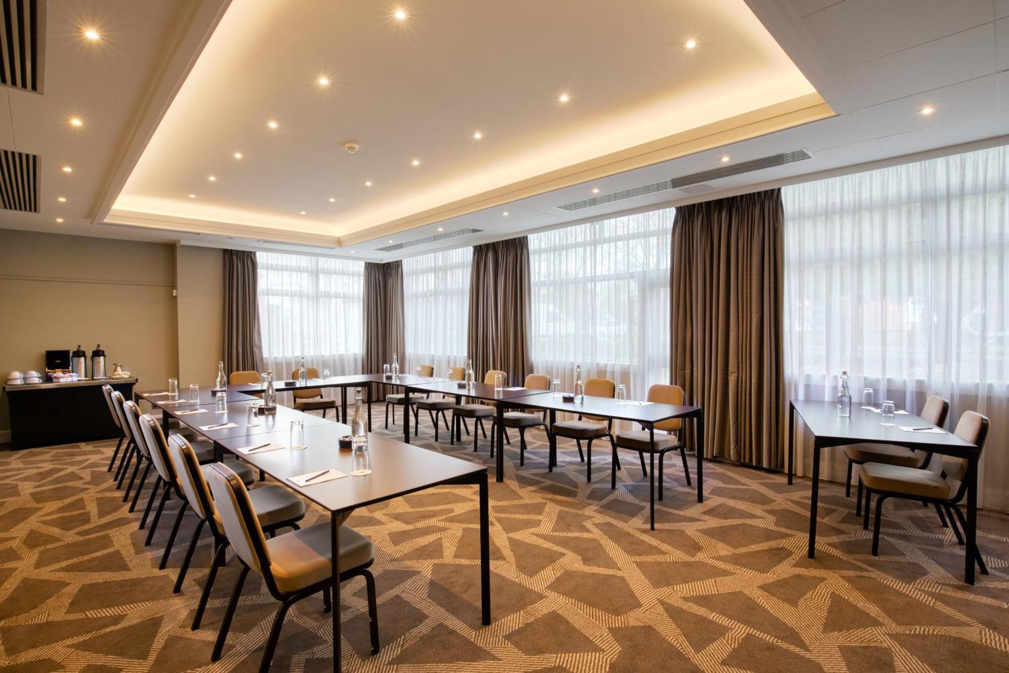 Hotel Doubletree By Hilton Ealing London