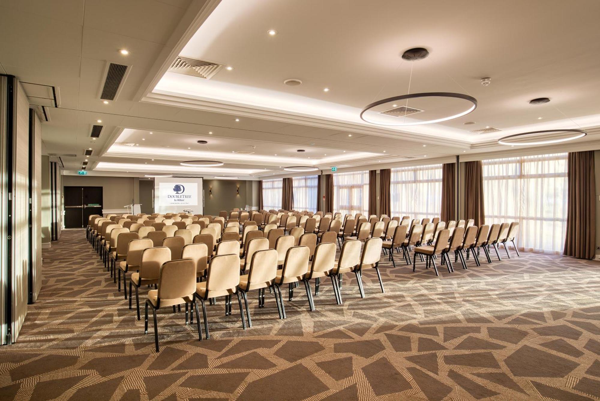 Doubletree By Hilton Ealing London