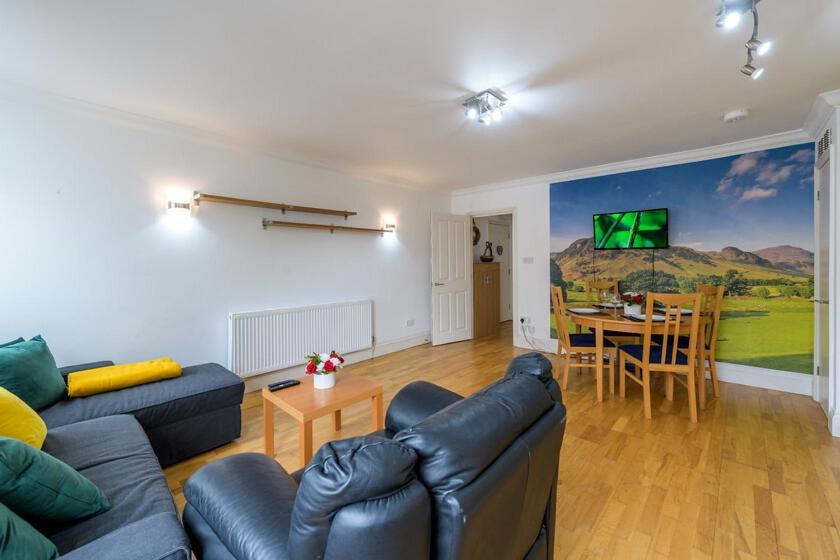 Spectacular 3 Bed In Blackheath Apartment *