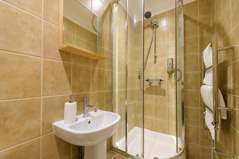 Spectacular 3 Bed In Blackheath London