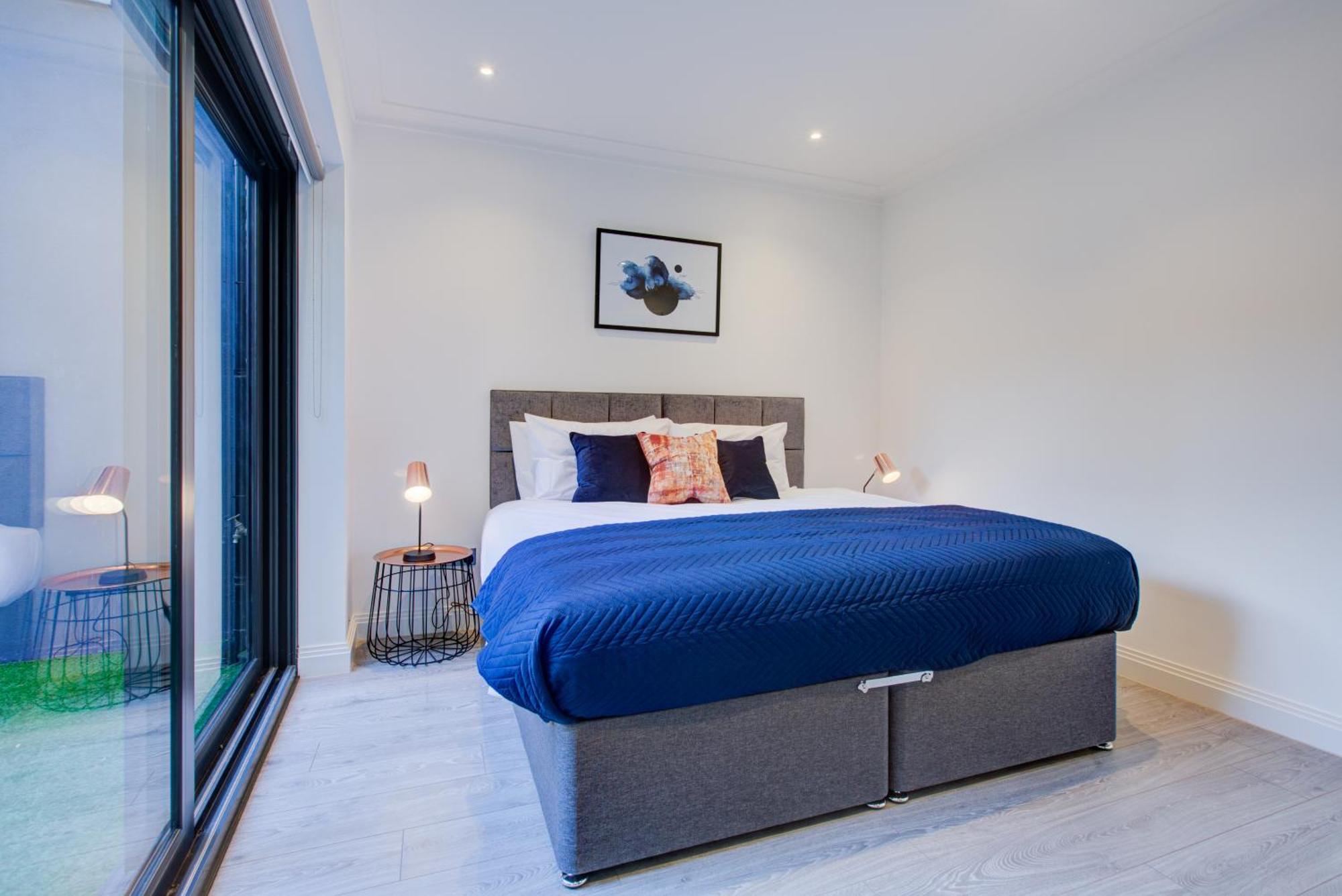 Hybrid Resi - London, Fulham Near Chelsea And Putney London