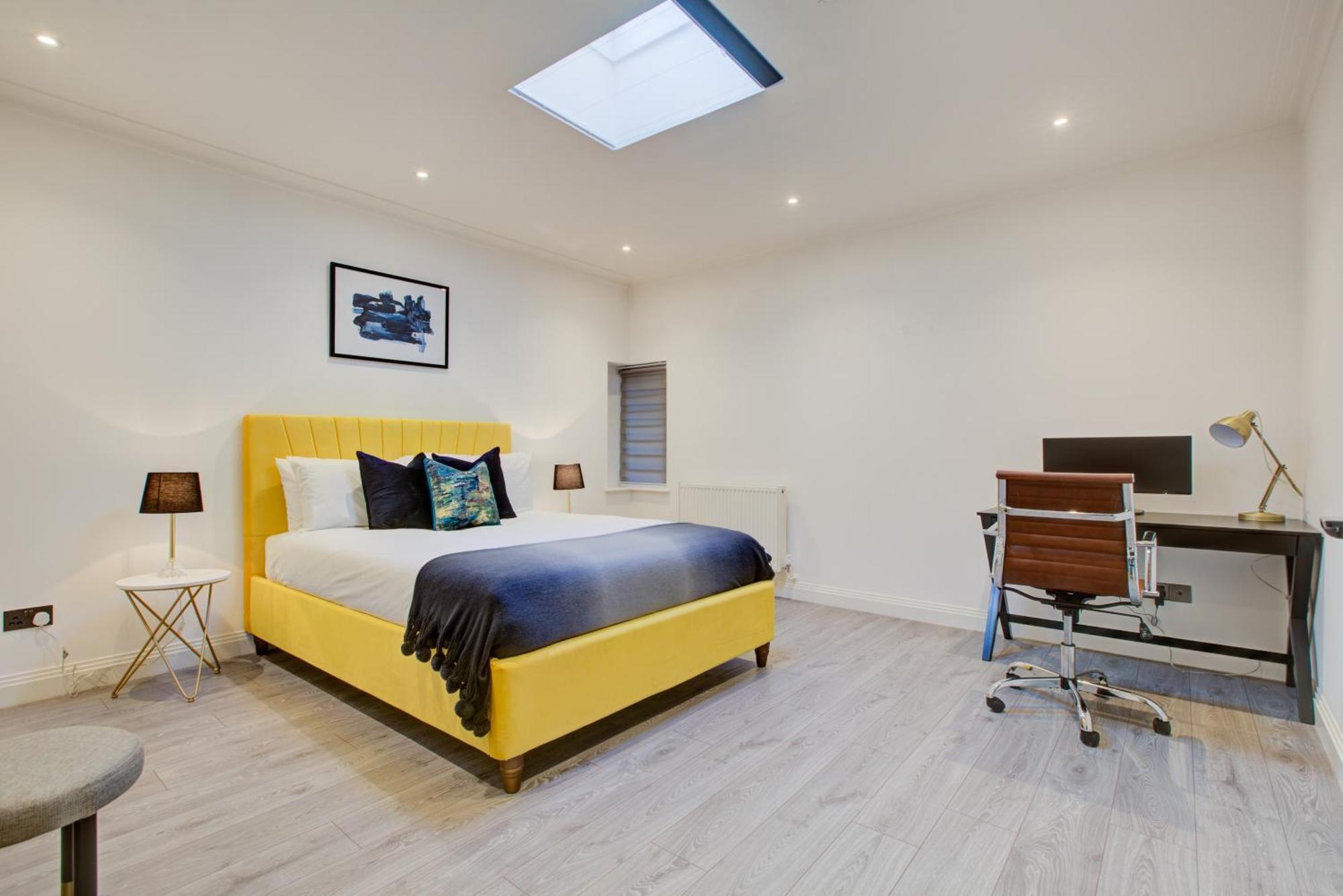 Hybrid Resi - London, Fulham Near Chelsea And Putney