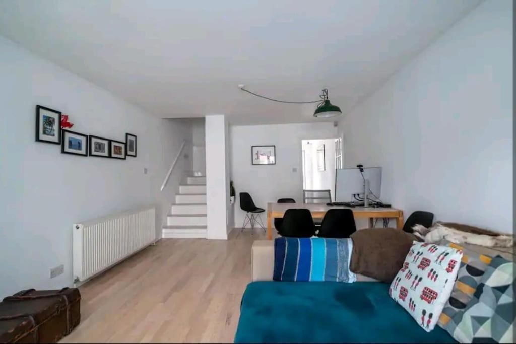 Casa de Férias 2 Bedroom Canal View, Near Kings Cross & Camden *