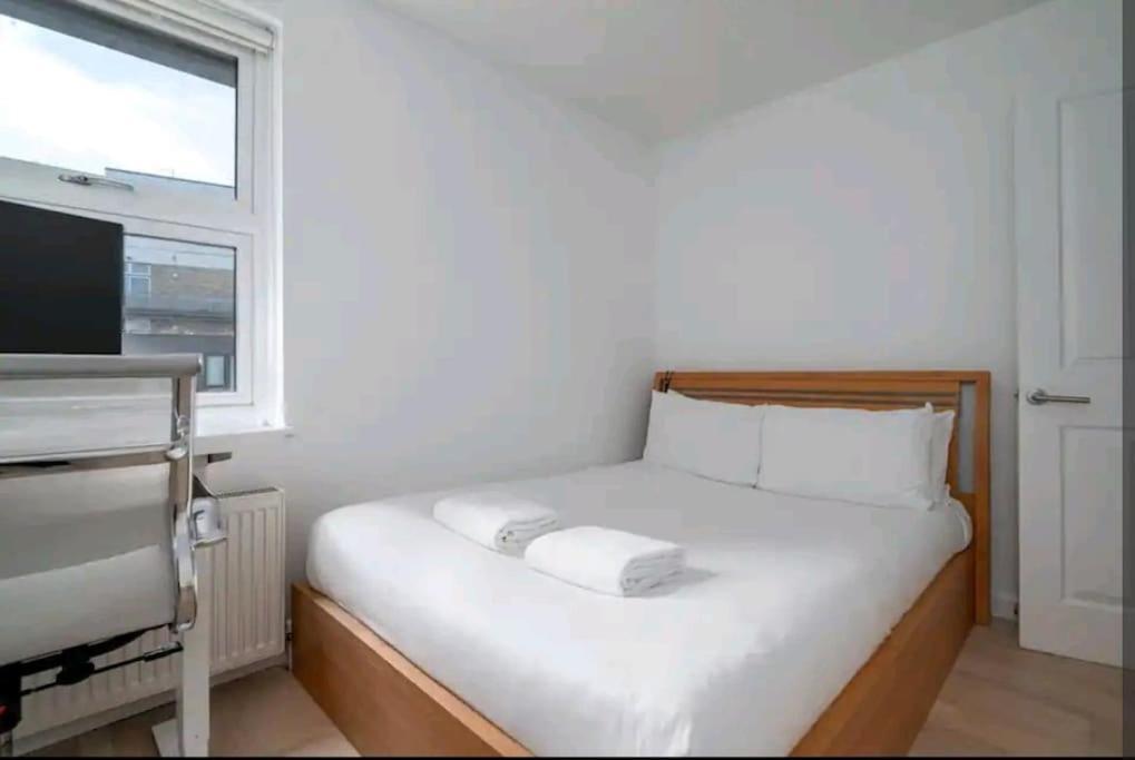 2 Bedroom Canal View, Near Kings Cross & Camden