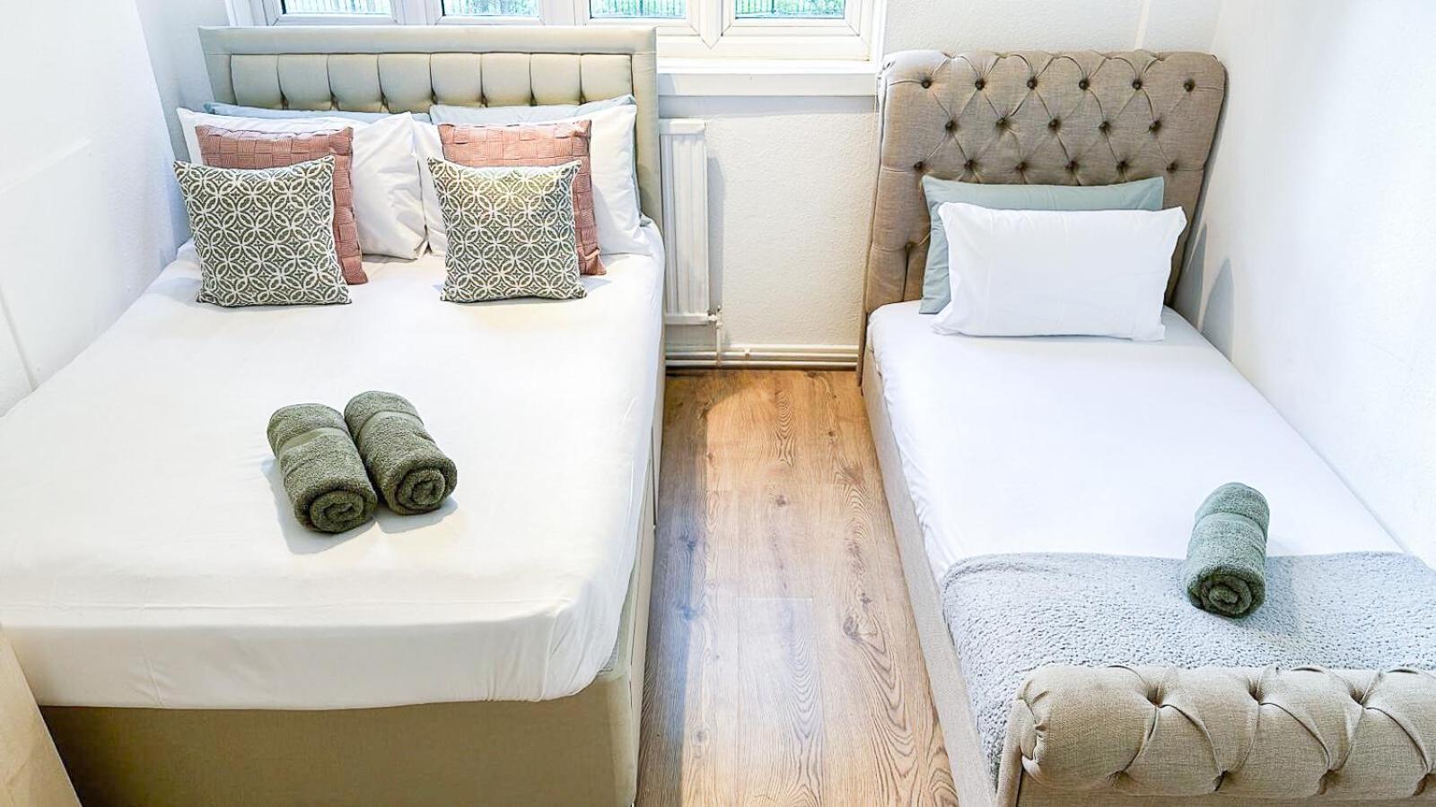 Vibrant 3 Bedrooms Flat With Private Balcony Near Finsbury Park, Wood Green London
