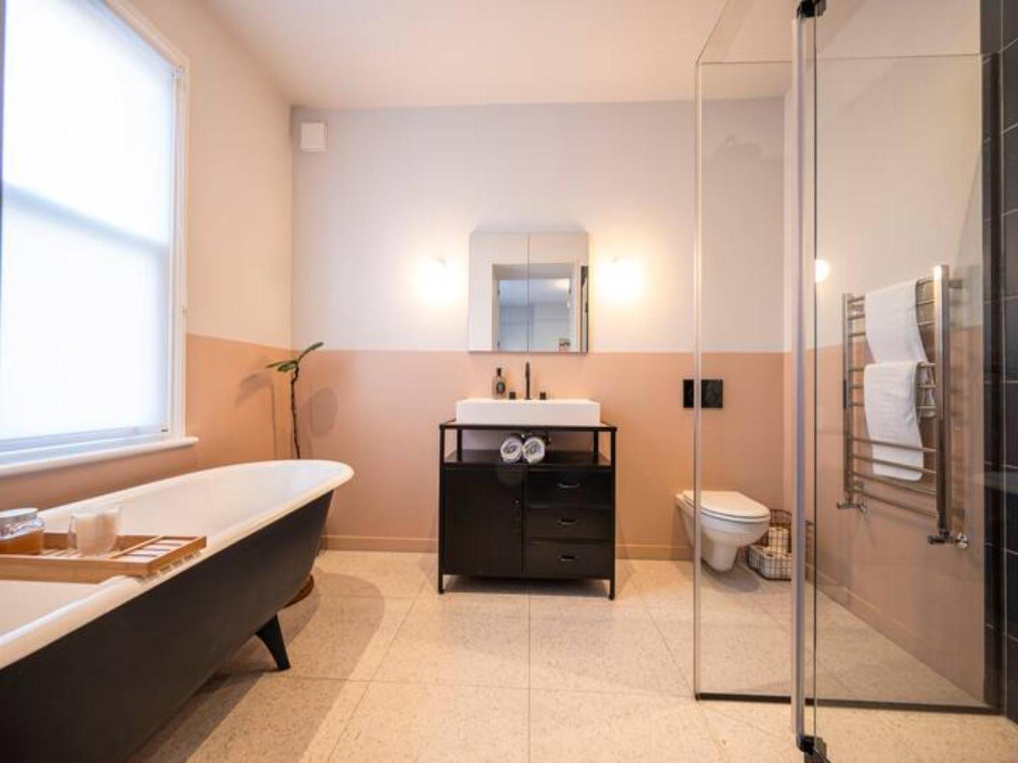 Сasa de vacaciones Pass The Keys Spacious Dulwich Family House With Pool *