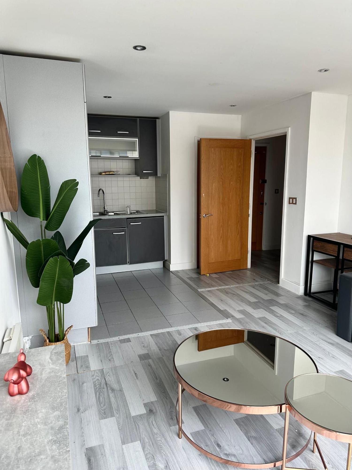 Glam Escape: Lavish Haven Appartement *