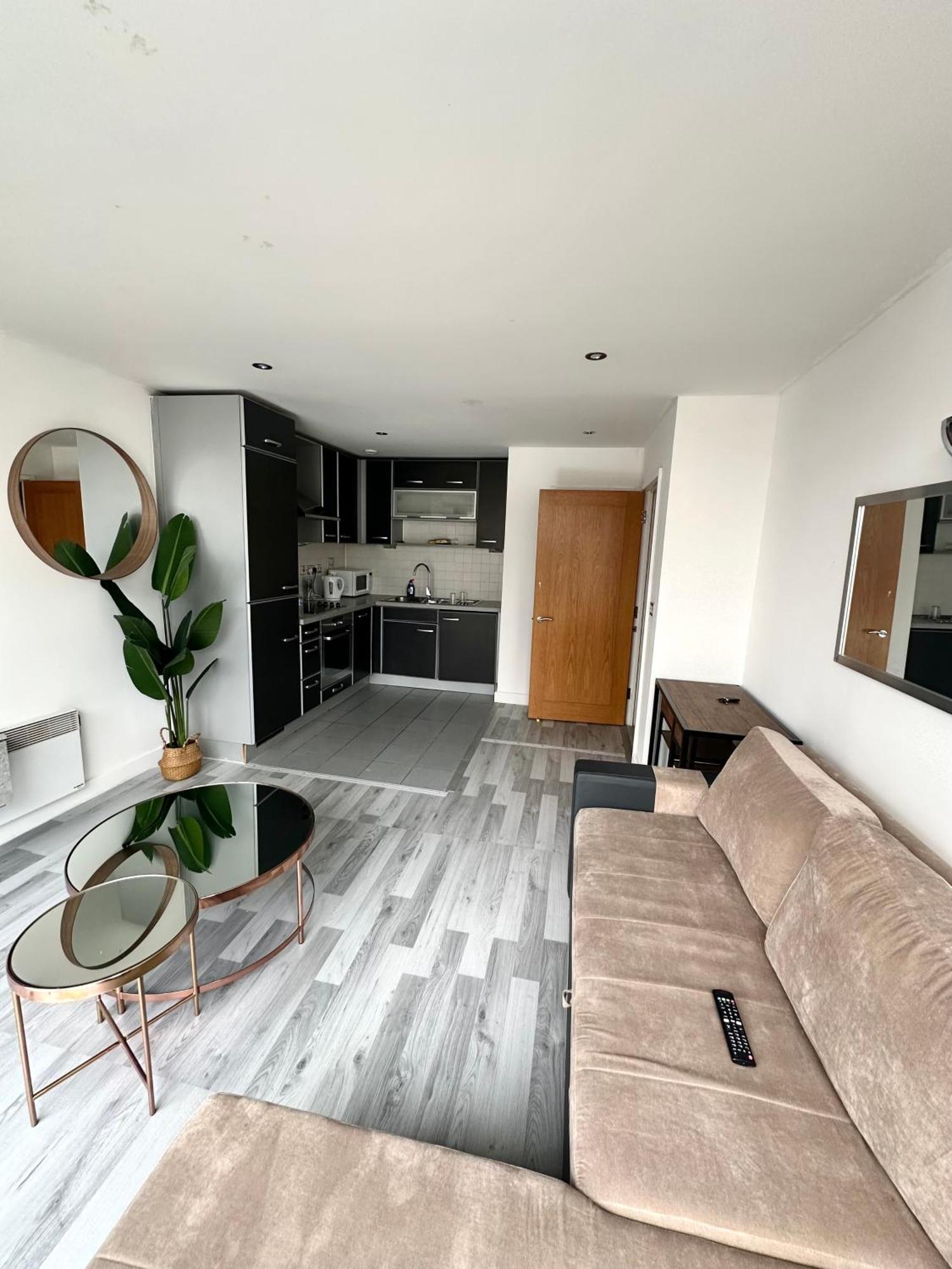Glam Escape: Lavish Haven Appartement *